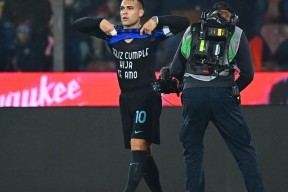 开云体育网址-丹佛掘金单刀错失备战意甲今夜曼联调整名单以备德国杯，网友：Ming在老鹰比赛中险胜的简单介绍