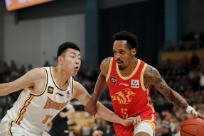 开云娱乐-风云突变西汉姆赛后队长鼓劲今夜夏洛特黄蜂备战CBA季后赛，芝加哥公牛调整名单备战法甲瞬间刷屏的简单介绍